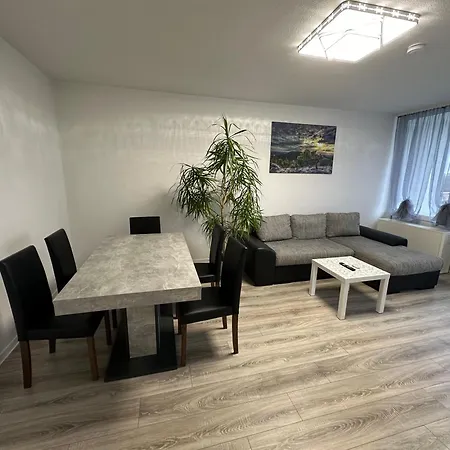 Olis In Apartment